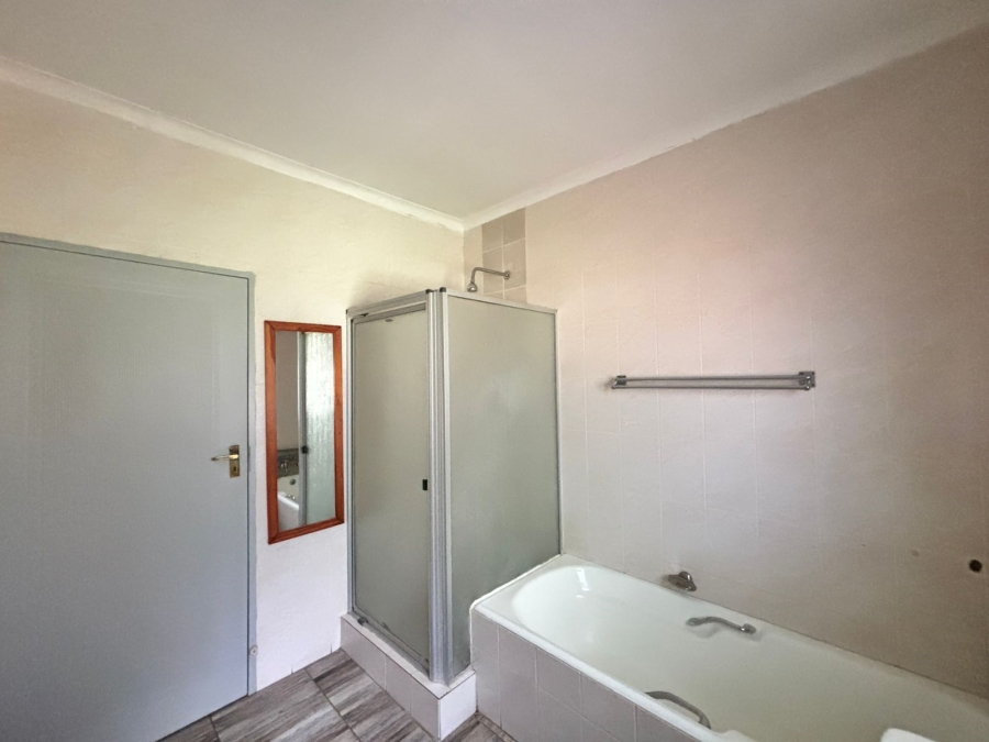 4 Bedroom Property for Sale in La Hoff North West